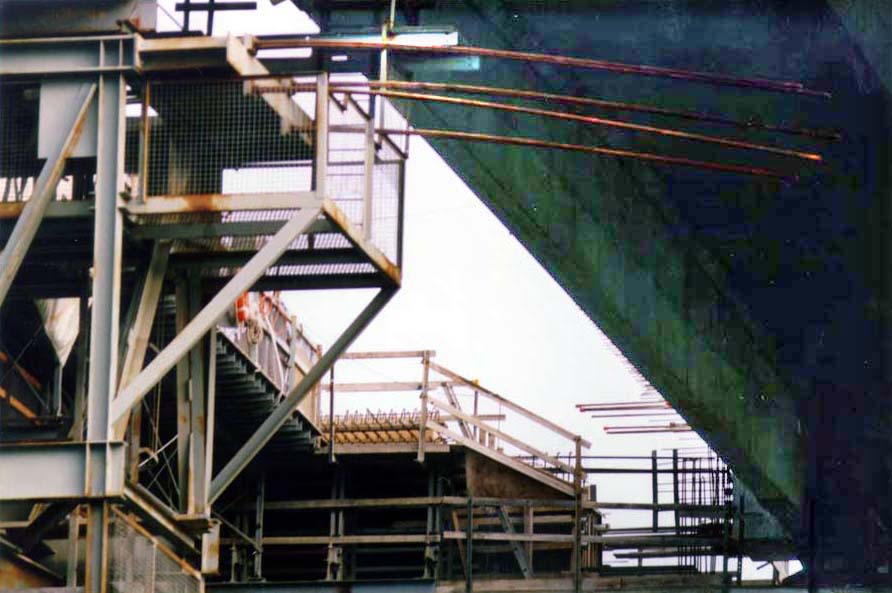 close up view of the gap looking south